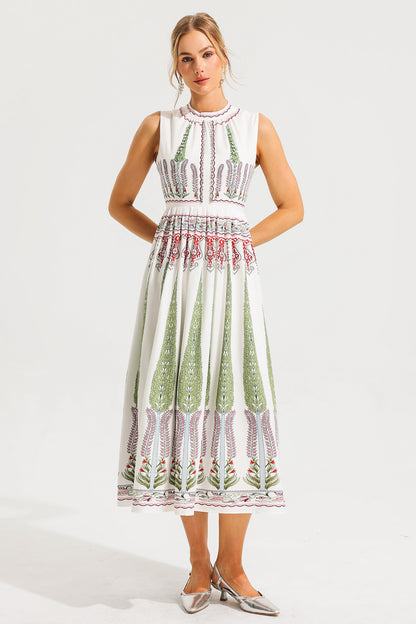 Gracefully Styled Dress for Any Occasion