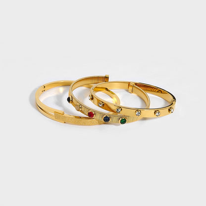 Effortlessly Elegant Garment with a Timeless Design