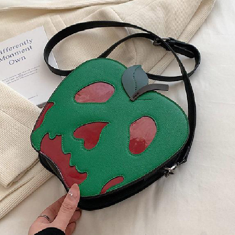 Beautifully Crafted Bag in a Classic Style