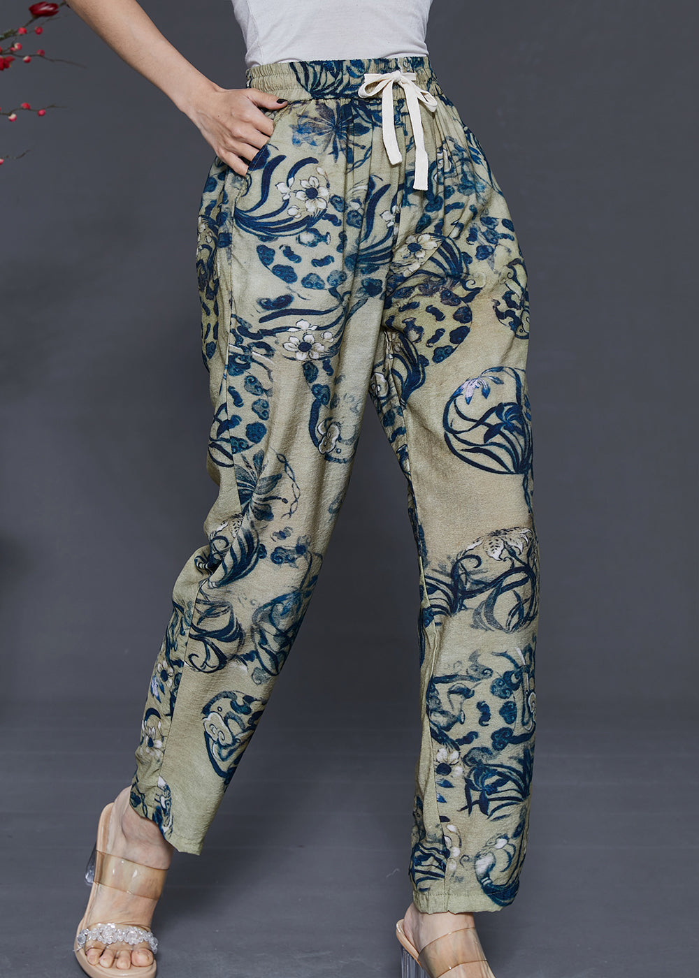 Classic Vintage Pants with a Flattering Fit