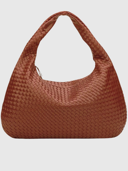Gracefully Styled Bag for Any Occasion