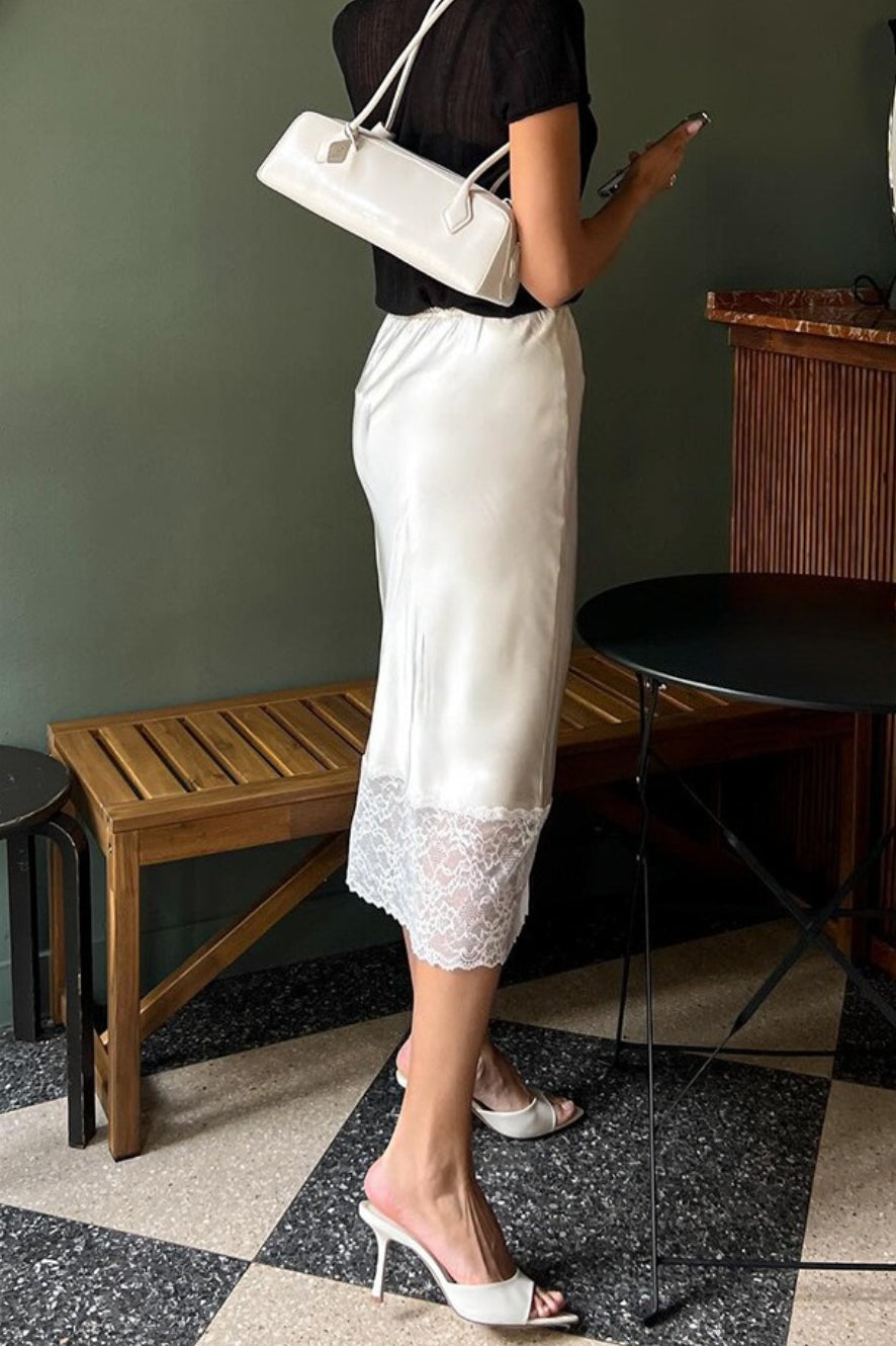 Classic Vintage Garment with a Flattering Fit