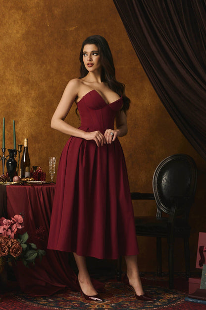 Effortlessly Elegant Dress with a Timeless Design