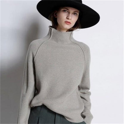 Effortlessly Elegant Sweater with a Timeless Design
