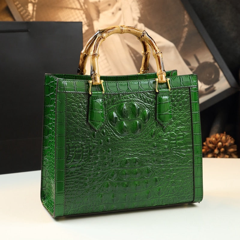 Classic Vintage Bag with a Flattering Fit