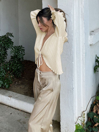 Well Tailored Cardigan with a Graceful Silhouette