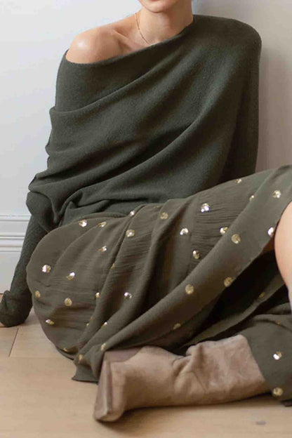 Effortlessly Elegant Top with a Timeless Design