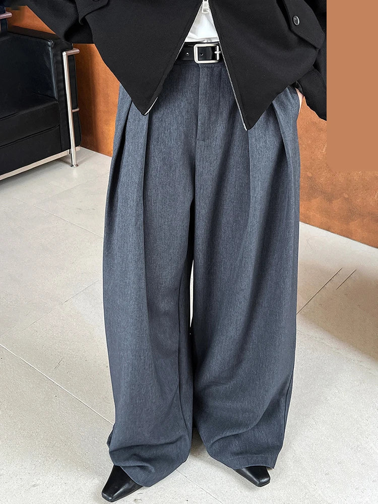 A Vintage Style Trousers with Delicate Timeless Details