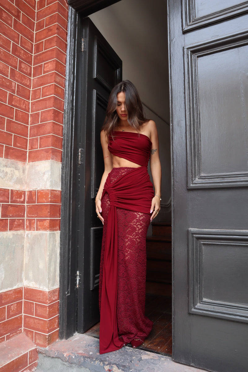 A Vintage Style Dress with Delicate Timeless Details
