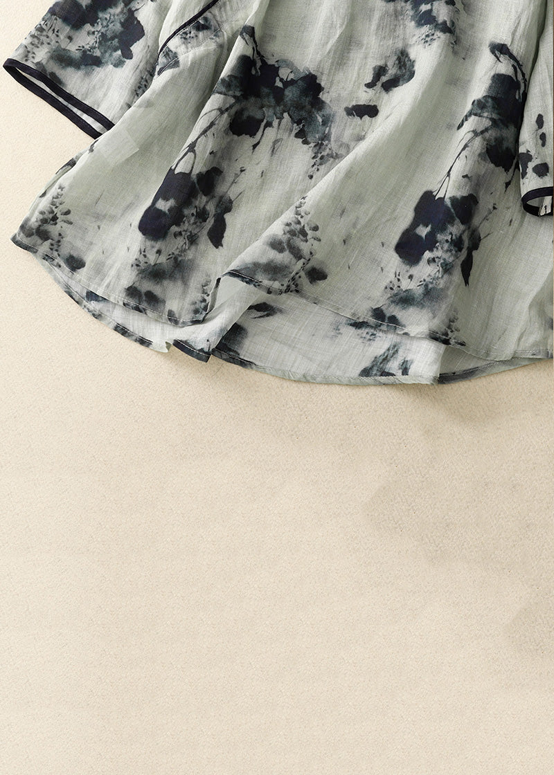 Beautifully Finished Blouse in a Timeless Design