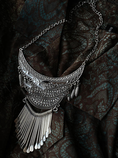 Gracefully Styled Garment for Any Occasion