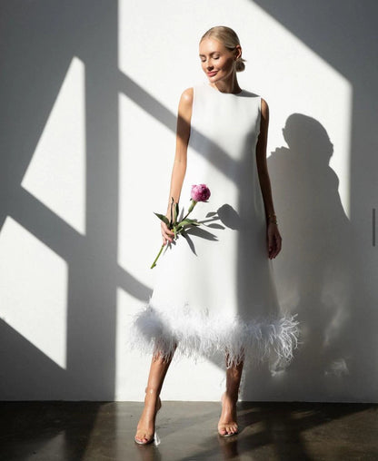 Effortlessly Elegant Dress with a Timeless Design