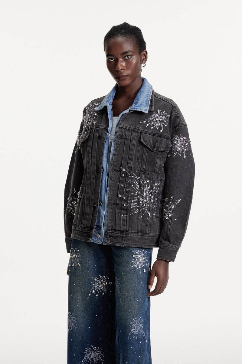 Sophisticated Jacket with a Clean Classic Look