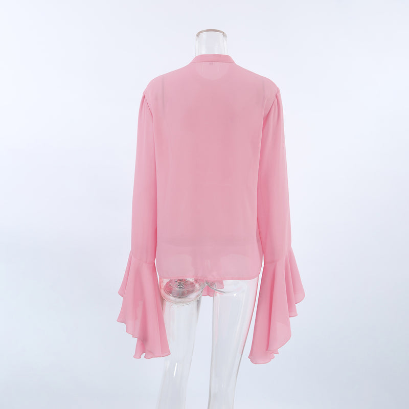 Effortlessly Elegant Blouse with a Timeless Design