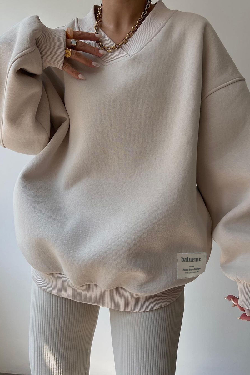 Effortlessly Elegant Garment with a Timeless Design