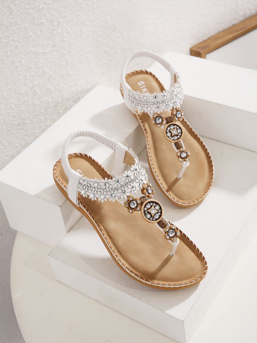 Sophisticated Garment with a Clean Classic Look