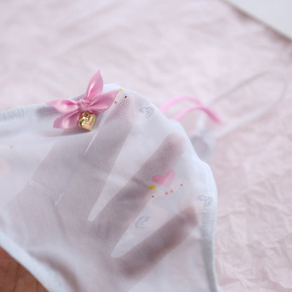 Beautifully Finished Garment in a Timeless Design