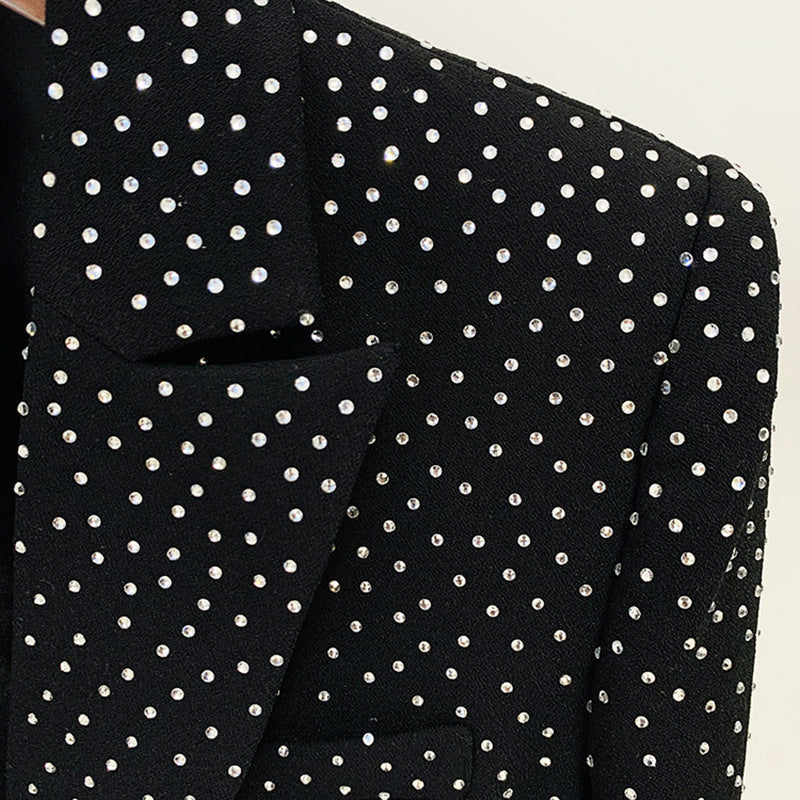 Beautifully Finished Garment in a Timeless Design