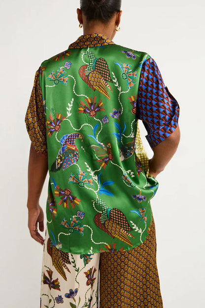 Classic Vintage Blouse with a Flattering Fit