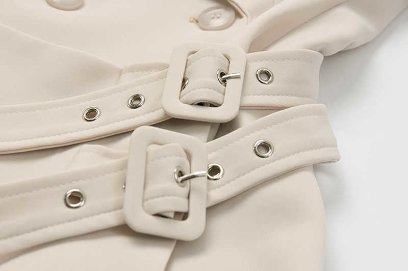 Sophisticated Garment with a Clean Classic Look