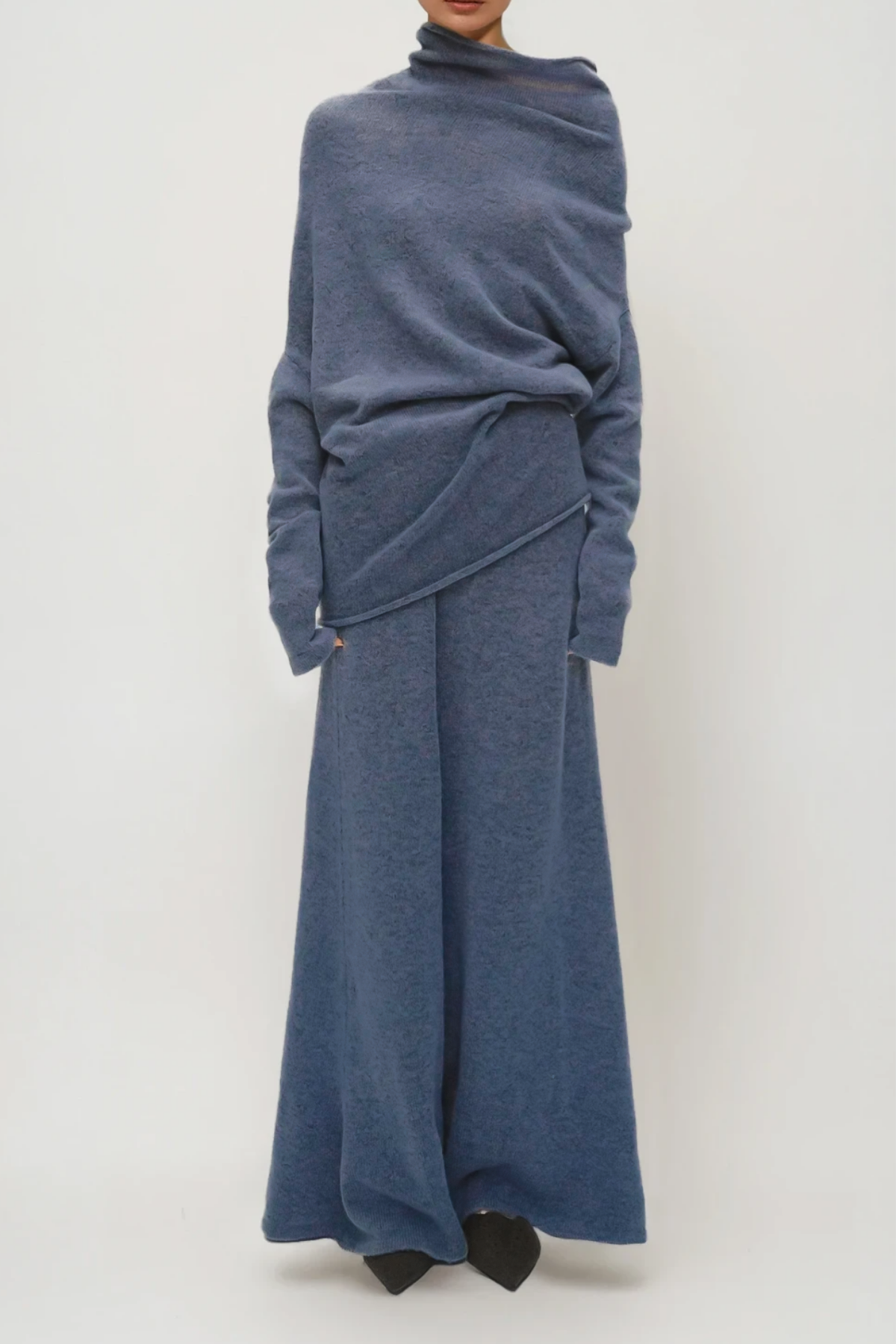 Well Tailored Garment with a Graceful Silhouette