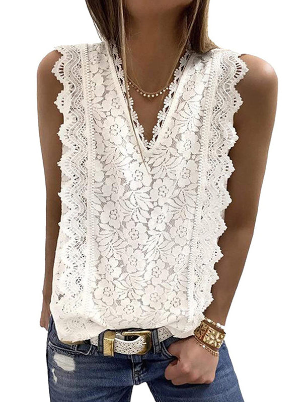 Well Tailored Top with a Graceful Silhouette