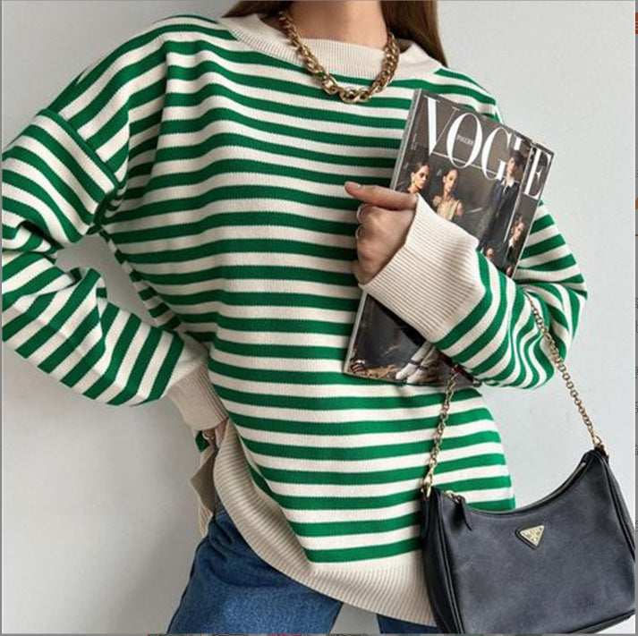 Well Tailored Sweater with a Graceful Silhouette