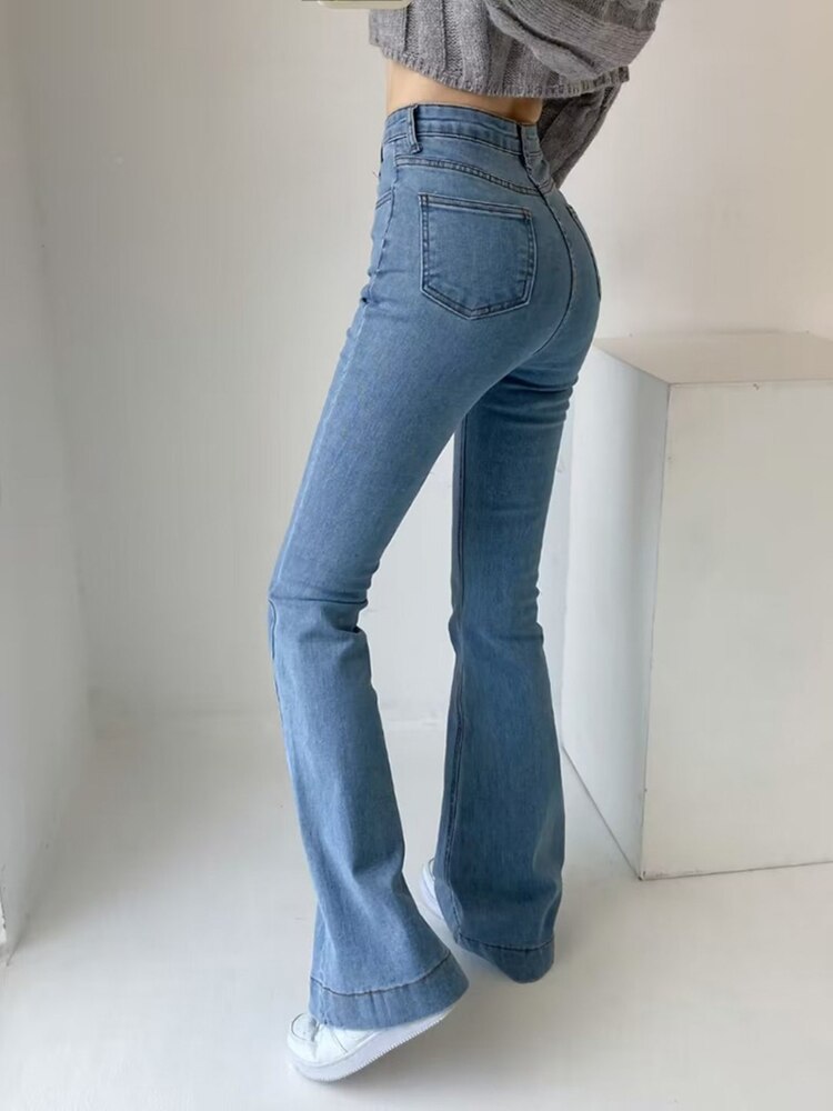 Polished Pants with an Effortless Classic Look