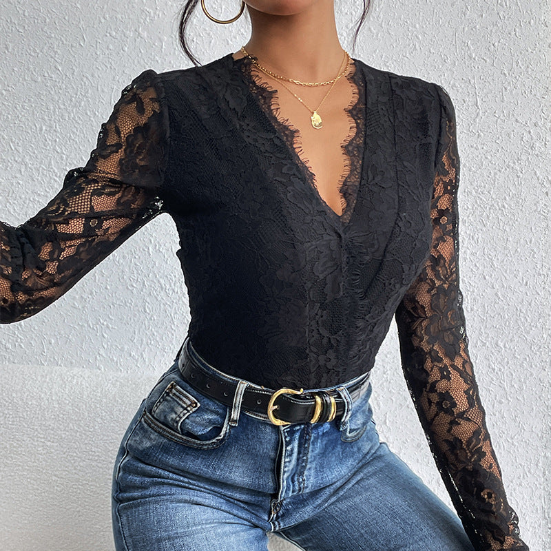 Effortlessly Elegant Garment with a Timeless Design