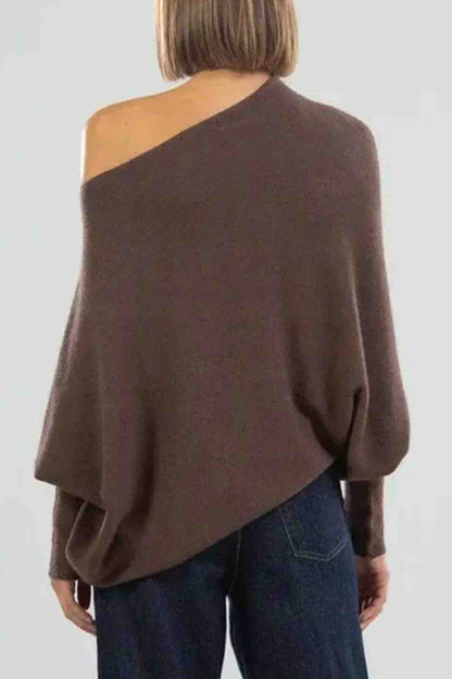 Effortlessly Elegant Top with a Timeless Design