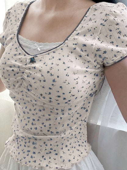 Effortlessly Elegant Top with a Timeless Design