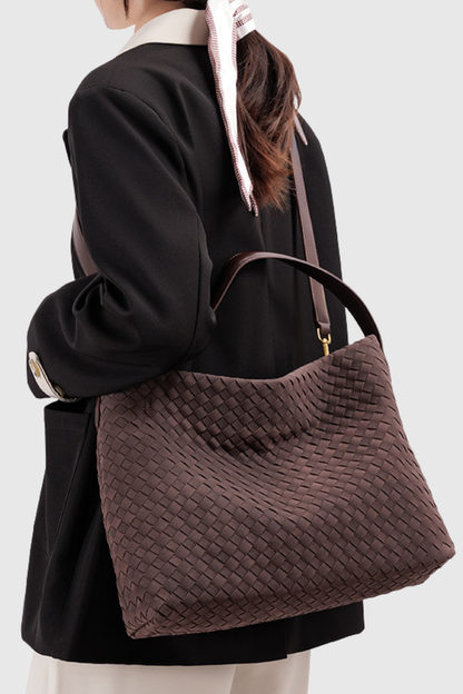 Polished Bag with an Effortless Classic Look