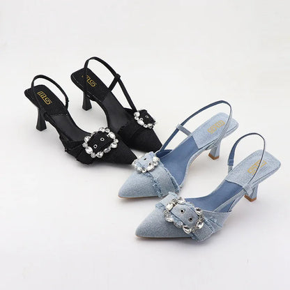 Well Tailored Sandals with a Graceful Silhouette