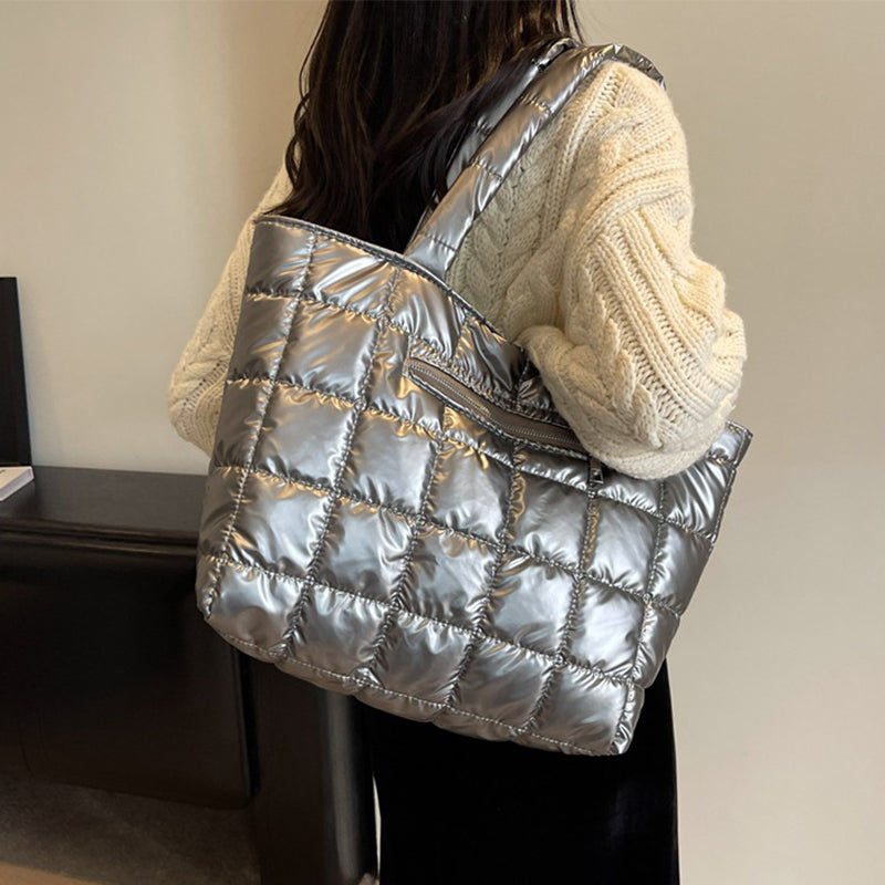 Effortlessly Elegant Bag with a Timeless Design