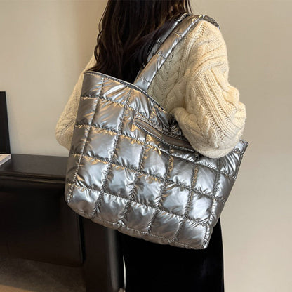 Effortlessly Elegant Bag with a Timeless Design