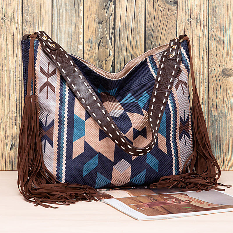 Effortlessly Elegant Bag with a Timeless Design