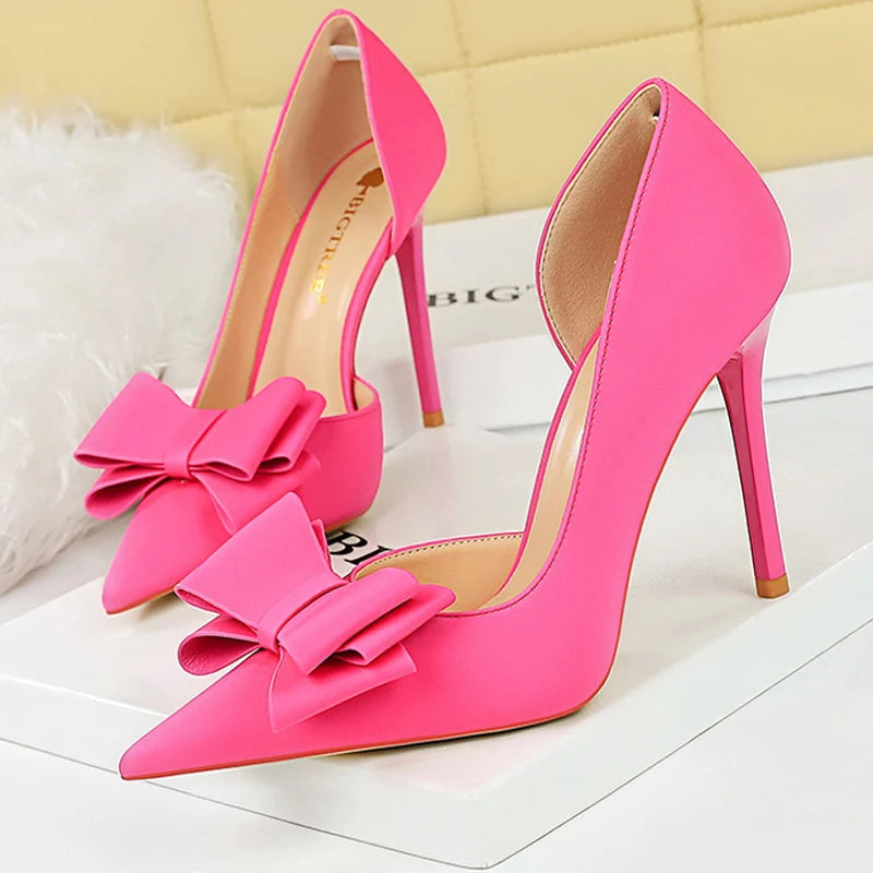 Polished Heels with an Effortless Classic Look
