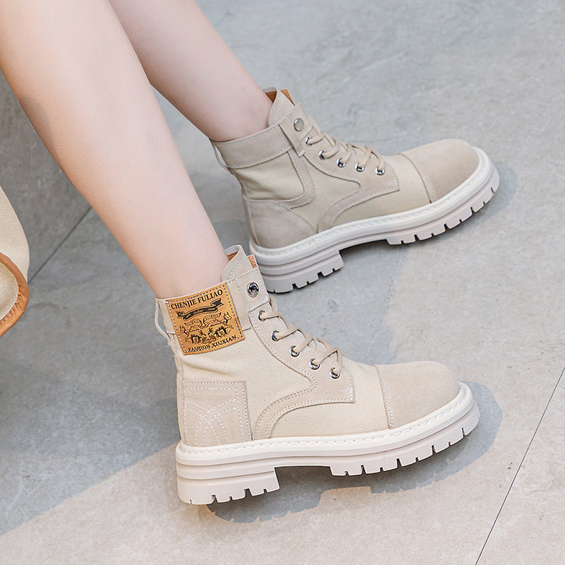 Polished Boots with an Effortless Classic Look