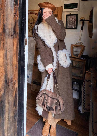 Gracefully Styled Coat for Any Occasion