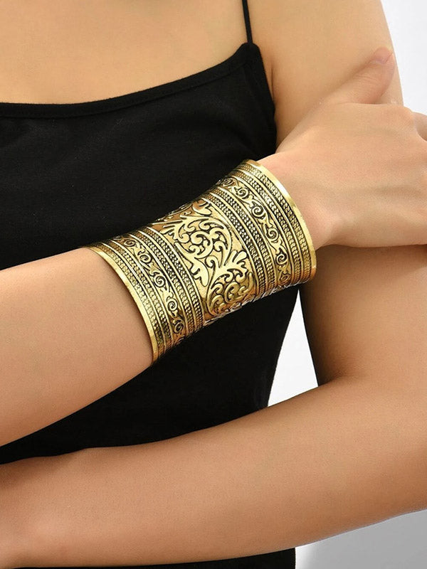 Beautifully Crafted Garment in a Classic Style
