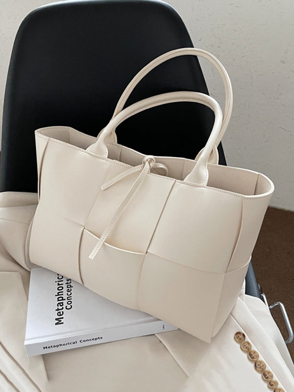 Classic Vintage Bag with a Flattering Fit