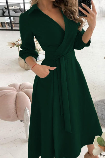 Classic Vintage Dress with a Flattering Fit