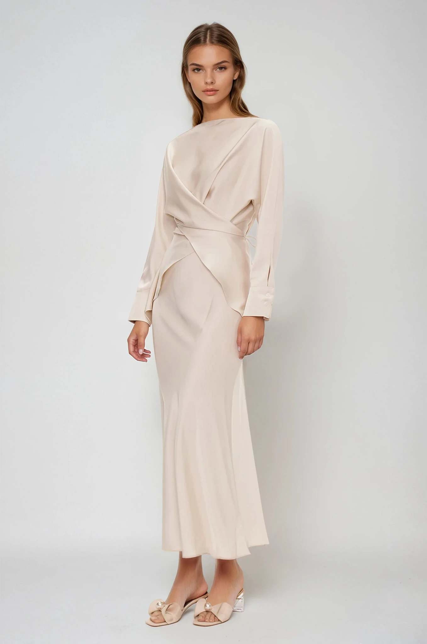 Effortlessly Elegant Garment with a Timeless Design