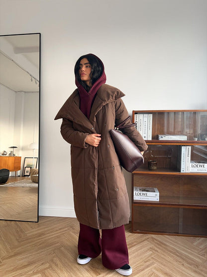 Effortlessly Elegant Coat with a Timeless Design