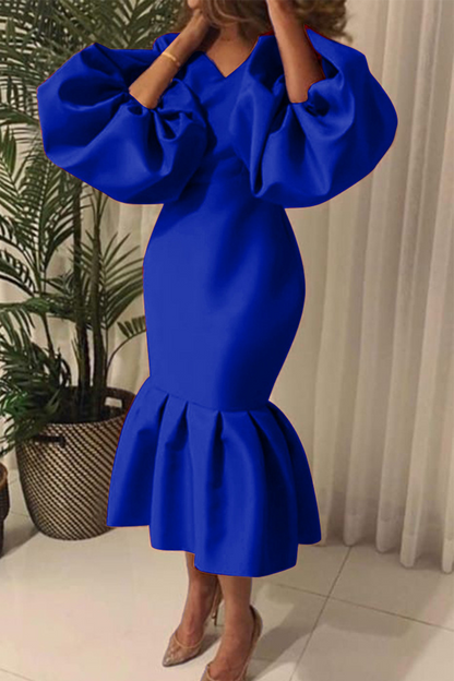 Well Tailored Dress with a Graceful Silhouette