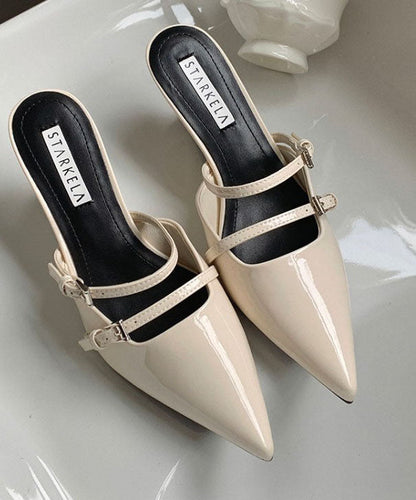 Classic Vintage Sandals with a Flattering Fit