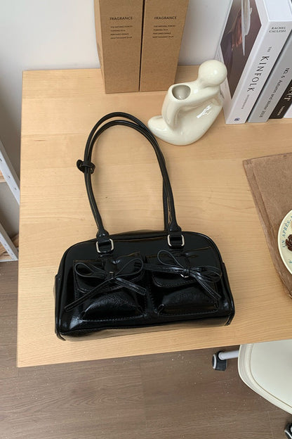 Polished Bag with an Effortless Classic Look