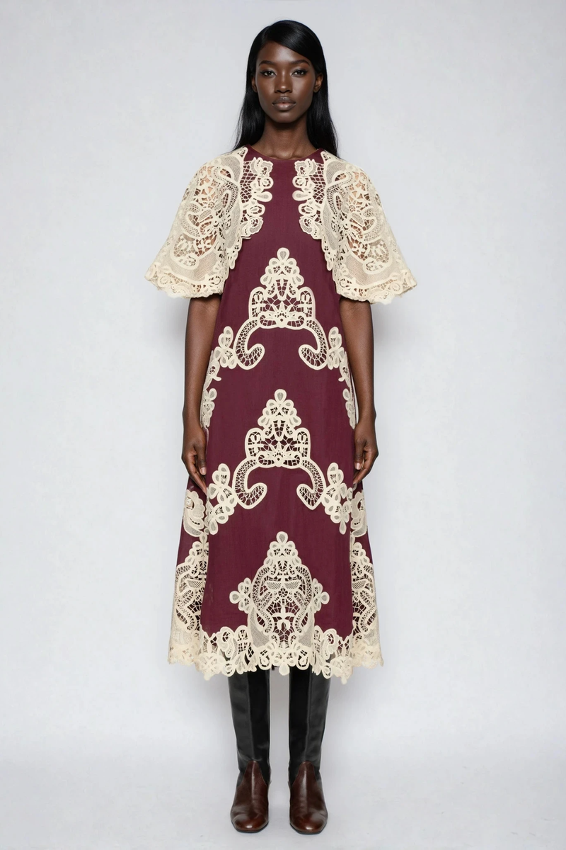 Effortlessly Elegant Dress with a Timeless Design