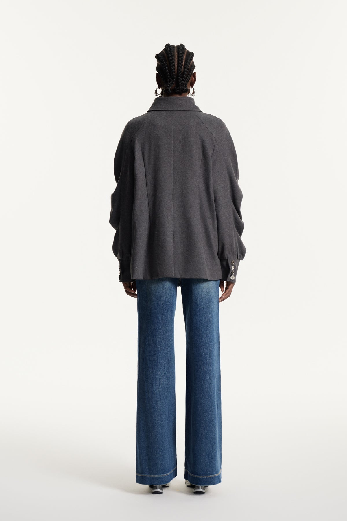 Beautifully Finished Top in a Timeless Design