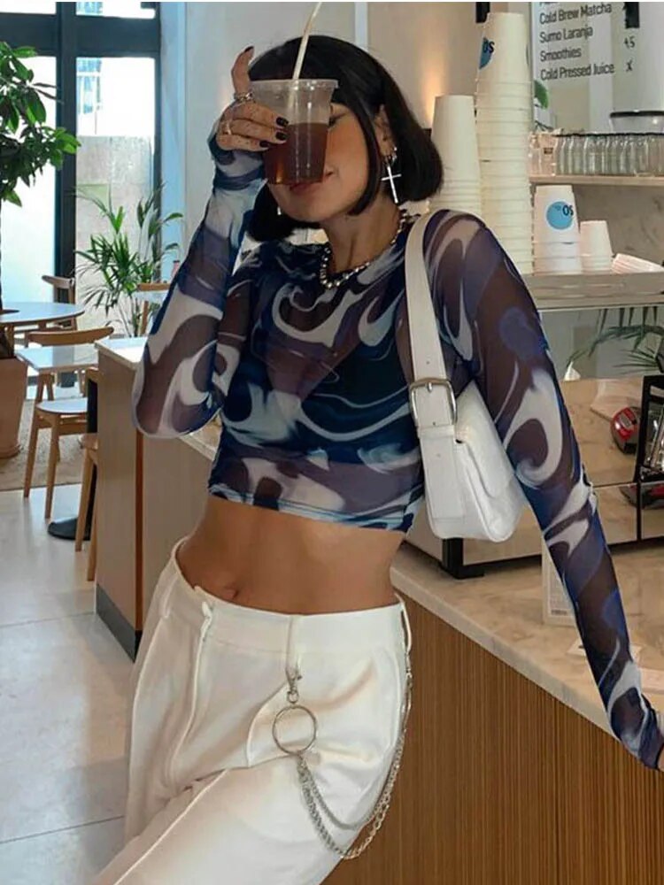 Beautifully Finished Pullover in a Timeless Design